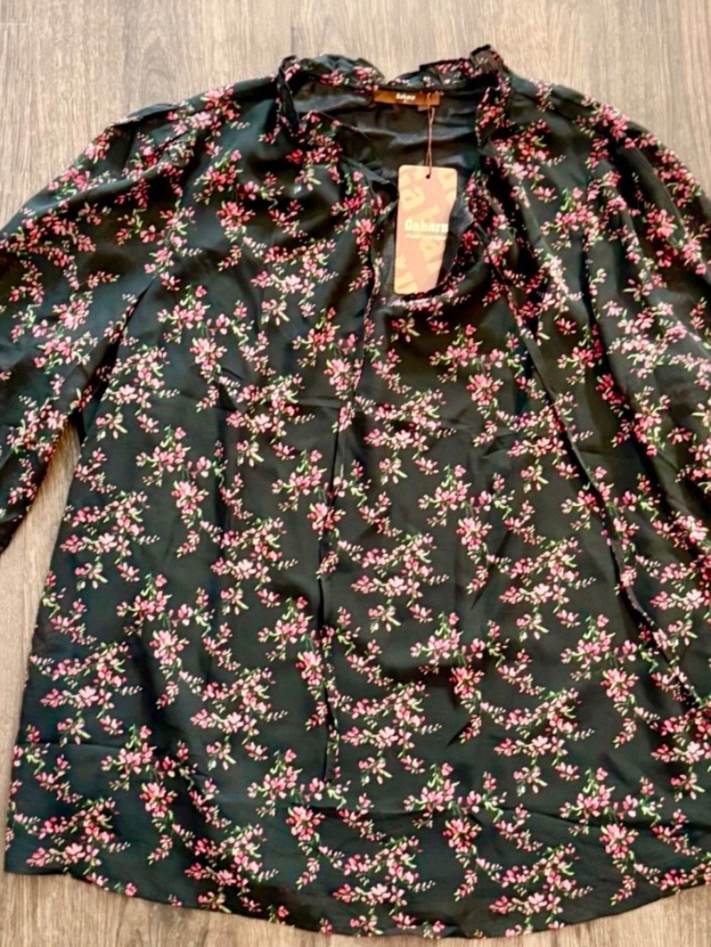 Gaharu Women's Ruffle V-Neck Long Sleeve Floral Blouse - Black - Size XL